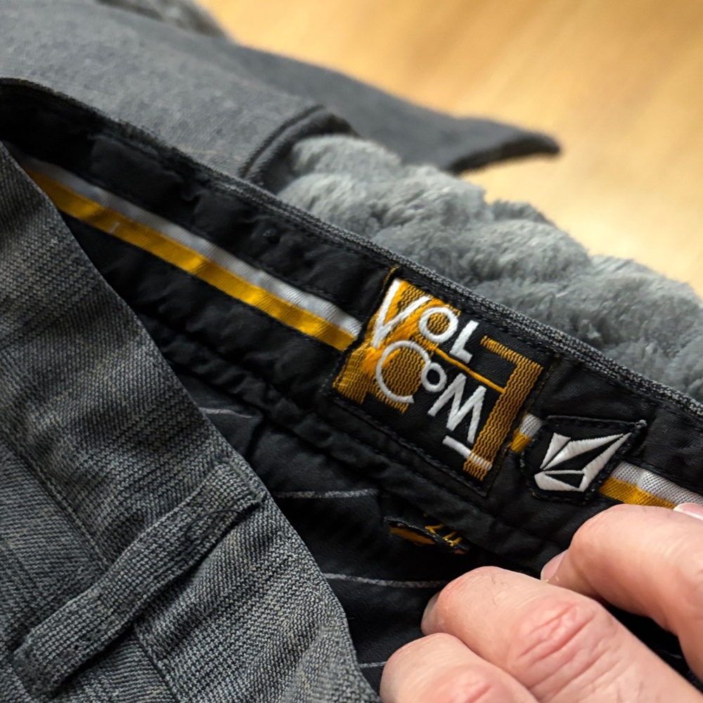 Men's Volcom Gray Pants - Picture 3 of 4